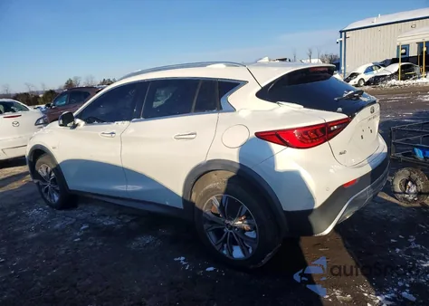 2017 Infiniti Qx30 Base z USA, uszkodzony, nr VIN SJKCH5CR4HA027055
